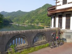 間瀬湖