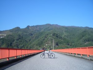 草木湖・草木橋から